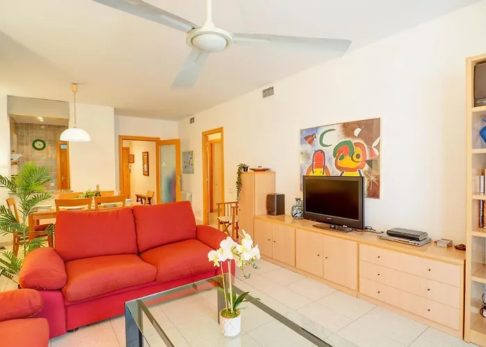 Burdeos By Hello Homes Sitges