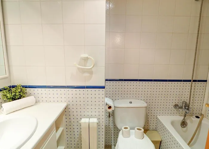 דירה Burdeos By Hello Homes